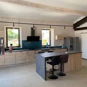  Hébergement de vacances à La Ferme